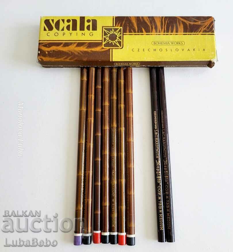 Auction Retro colored pencils in original cardboard box. Auction Retro colored pencils in original cardboard box.