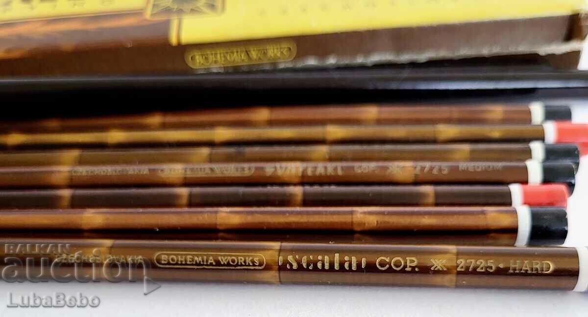 Retro colored pencils in original cardboard box. - 5 Retro colored pencils in original cardboard box. - 5