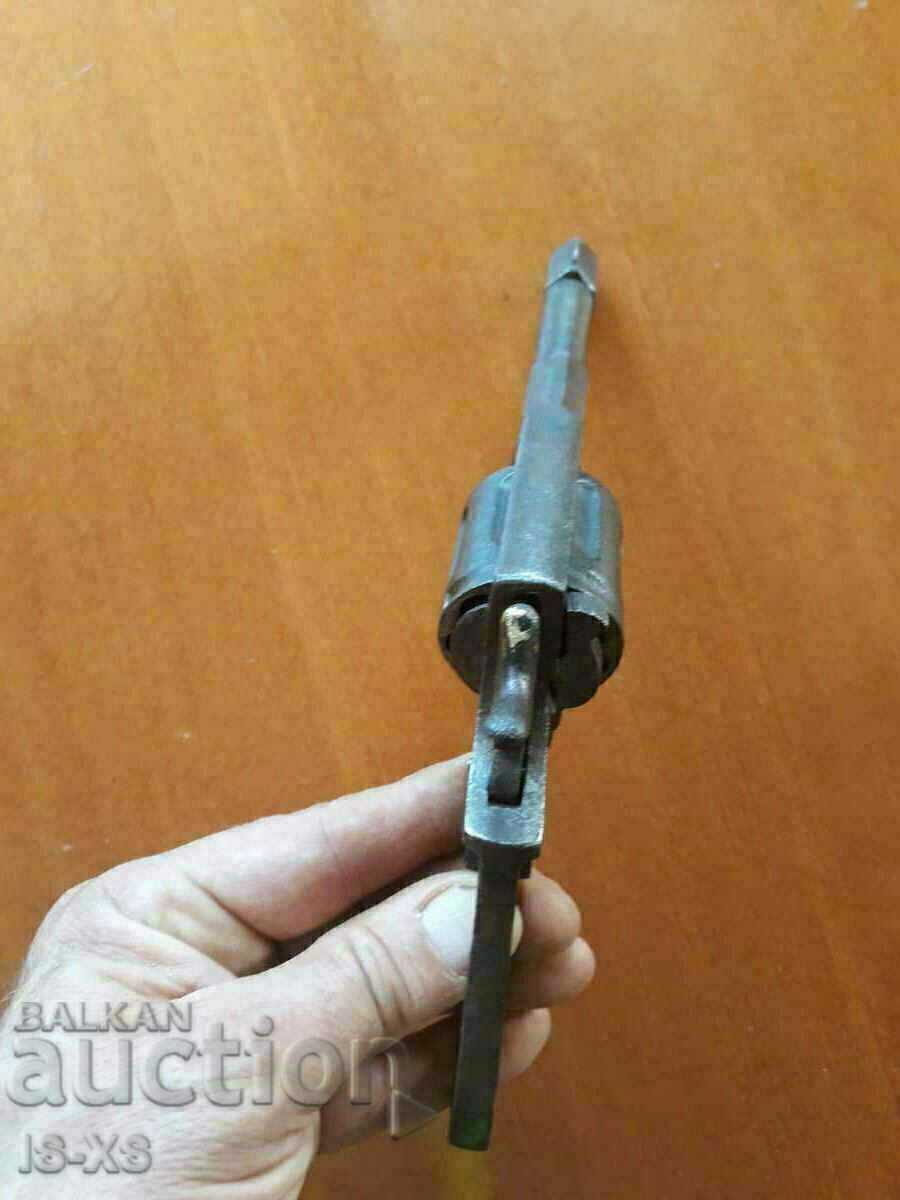 Revolver 19th century. - 6