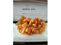 AMBER NECKLACE