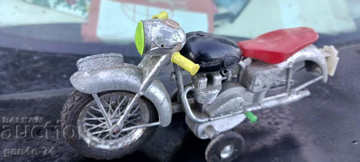 Аукцион стара рядка испанска играчка Аукцион стара рядка испанска играчка