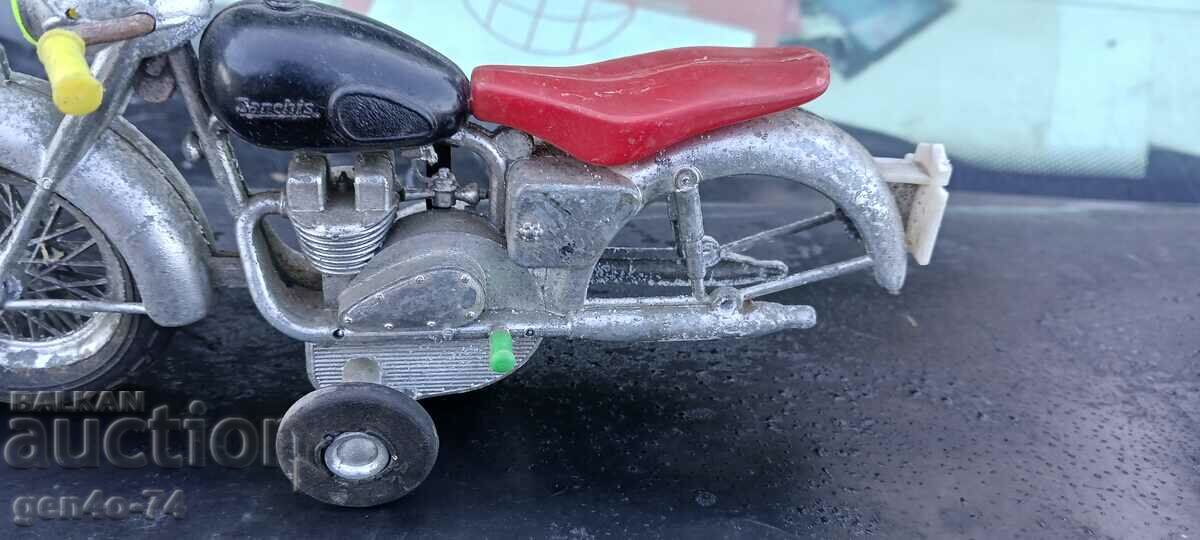 Доставка на стара рядка испанска играчка Доставка на стара рядка испанска играчка