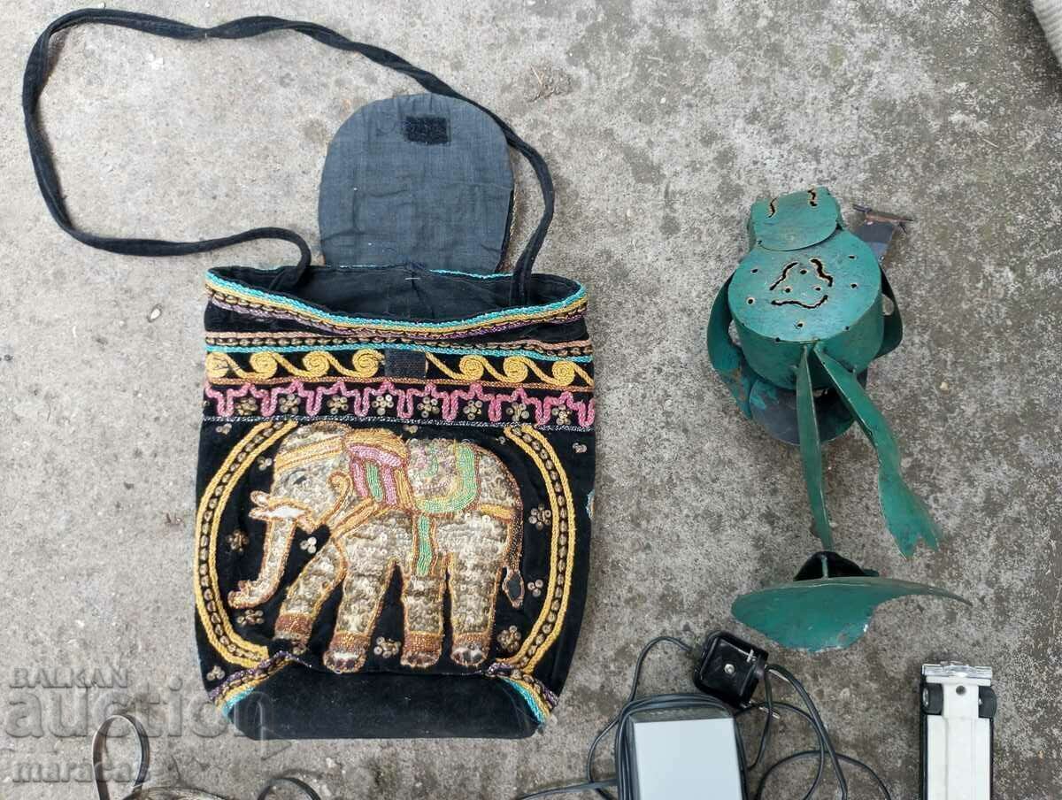 Доставка на Лот стари предмети Доставка на Лот стари предмети