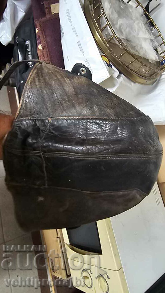 Auction Leather helmet Auction Leather helmet
