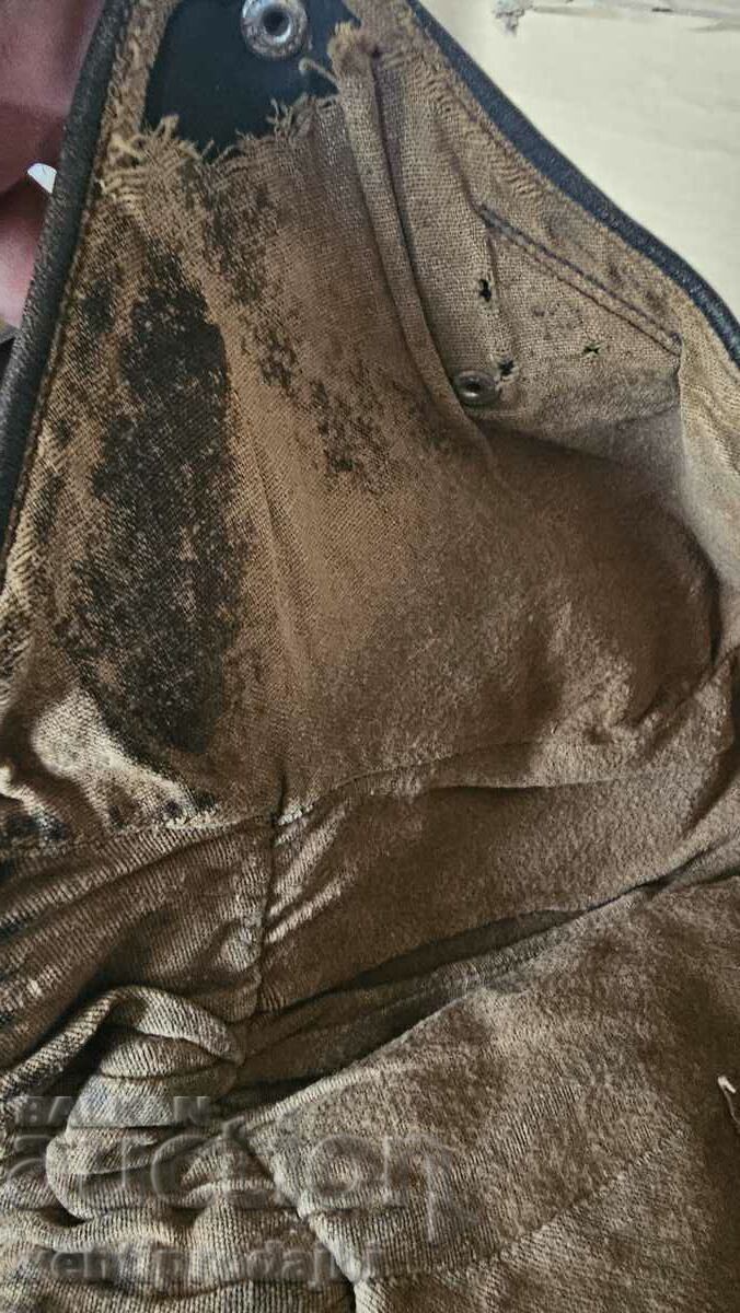 Delivery of Leather helmet Delivery of Leather helmet