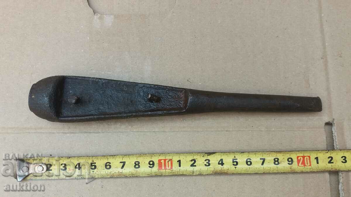 Auction MASSIVE MILITARY SCREWDRIVER Auction MASSIVE MILITARY SCREWDRIVER