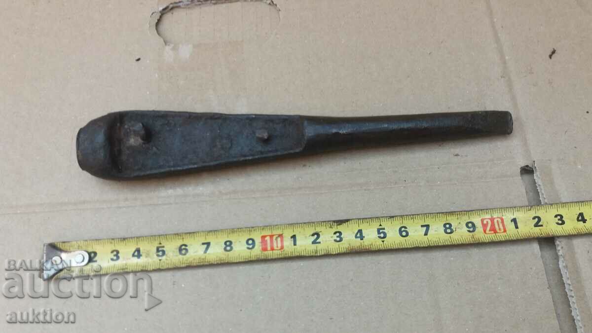 MASSIVE MILITARY SCREWDRIVER - 5 MASSIVE MILITARY SCREWDRIVER - 5