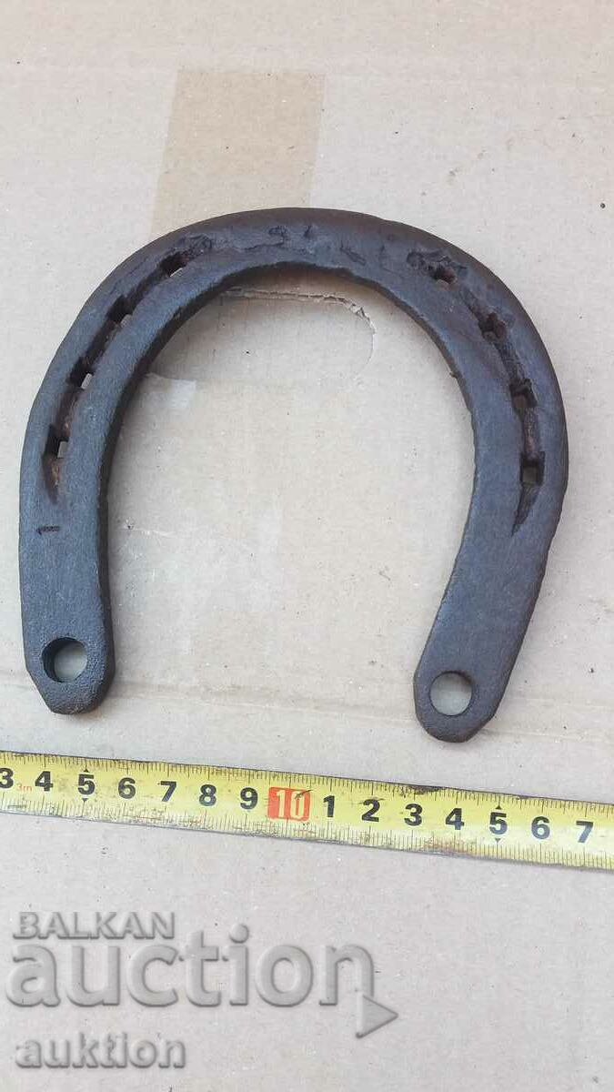 Auction OLD SOLID HORSESHOE Auction OLD SOLID HORSESHOE