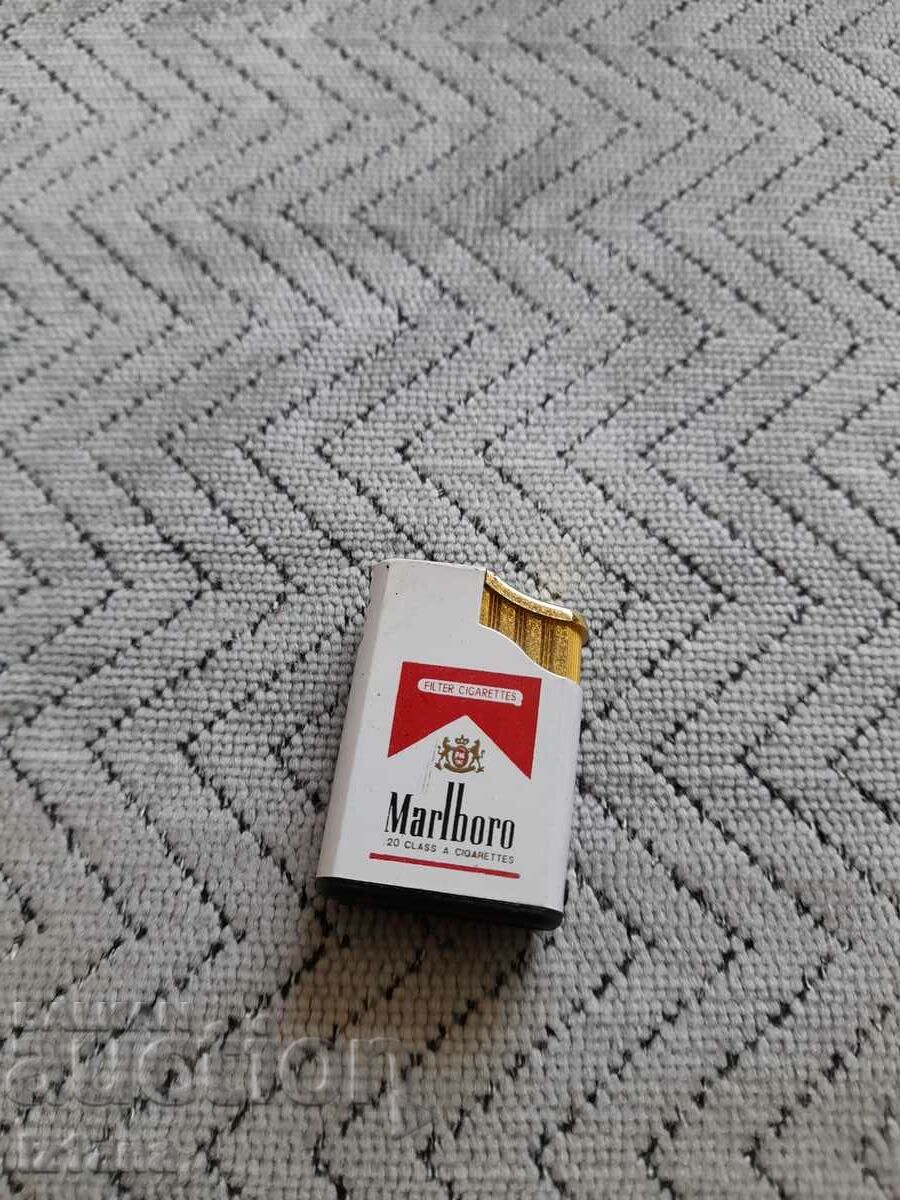 Ένας παλιός αναπτήρας Marlboro