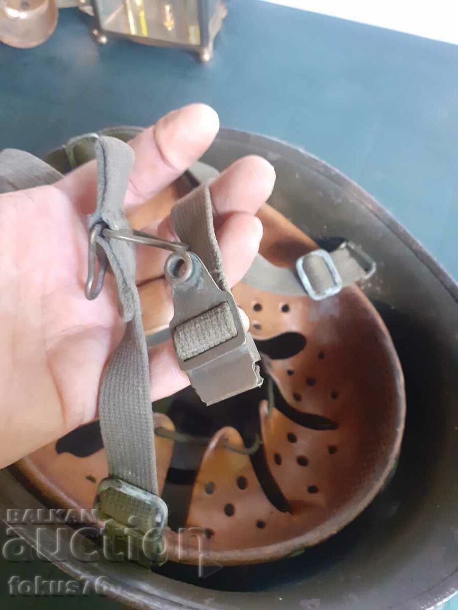 Παράδοση Παλαιό γερμανικό στρατιωτικό κράνος VSV
