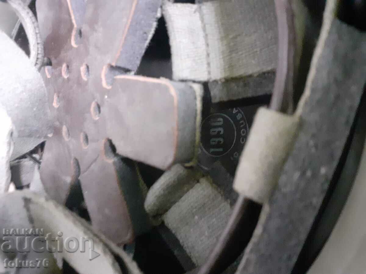 Delivery of Old military French parachute helmet Delivery of Old military French parachute helmet