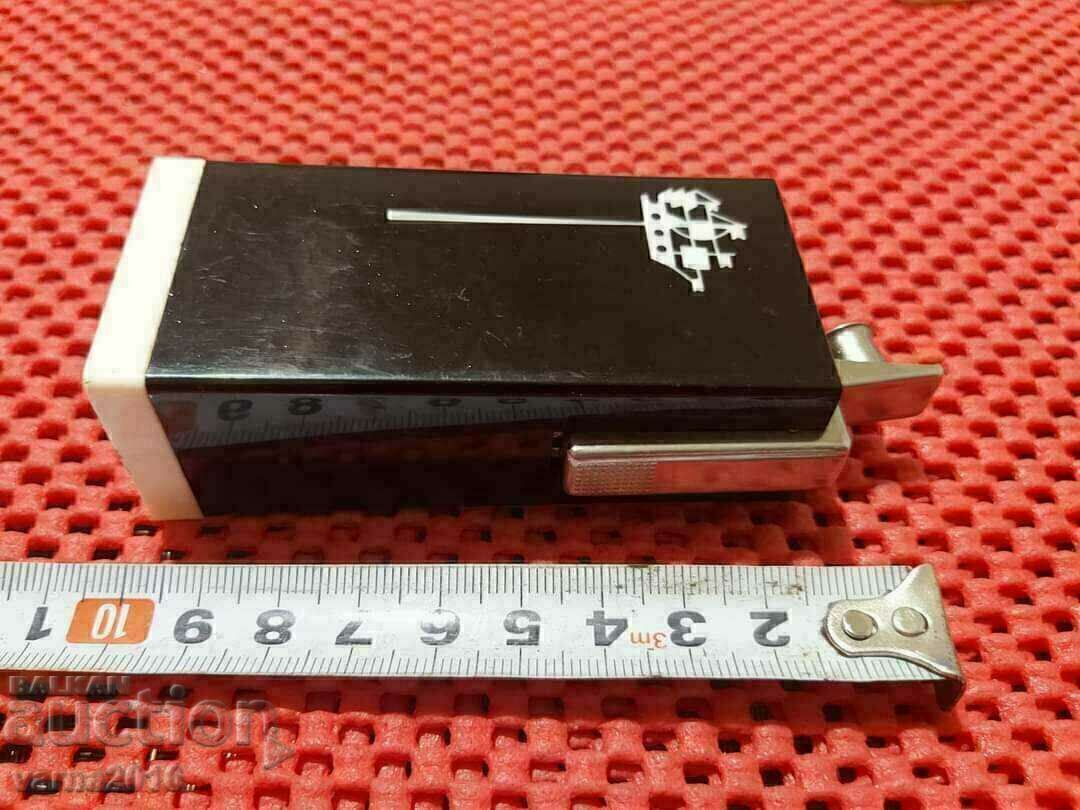 Delivery of Vintage Rare Lighter - Leningrad Soviet Union Delivery of Vintage Rare Lighter - Leningrad Soviet Union