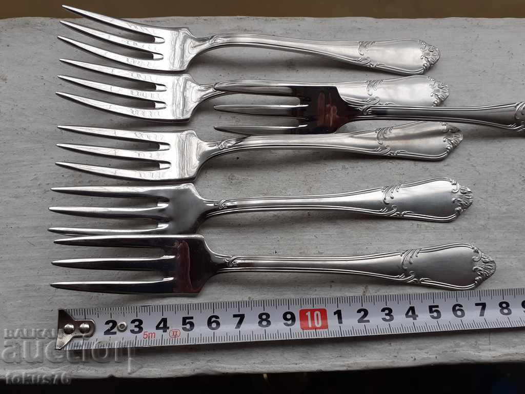 Ένα σετ επώνυμων πολυτελών πιρουνιών Guy Degrenne με επάργυρο - 5 Ένα σετ επώνυμων πολυτελών πιρουνιών Guy Degrenne με επάργυρο - 5