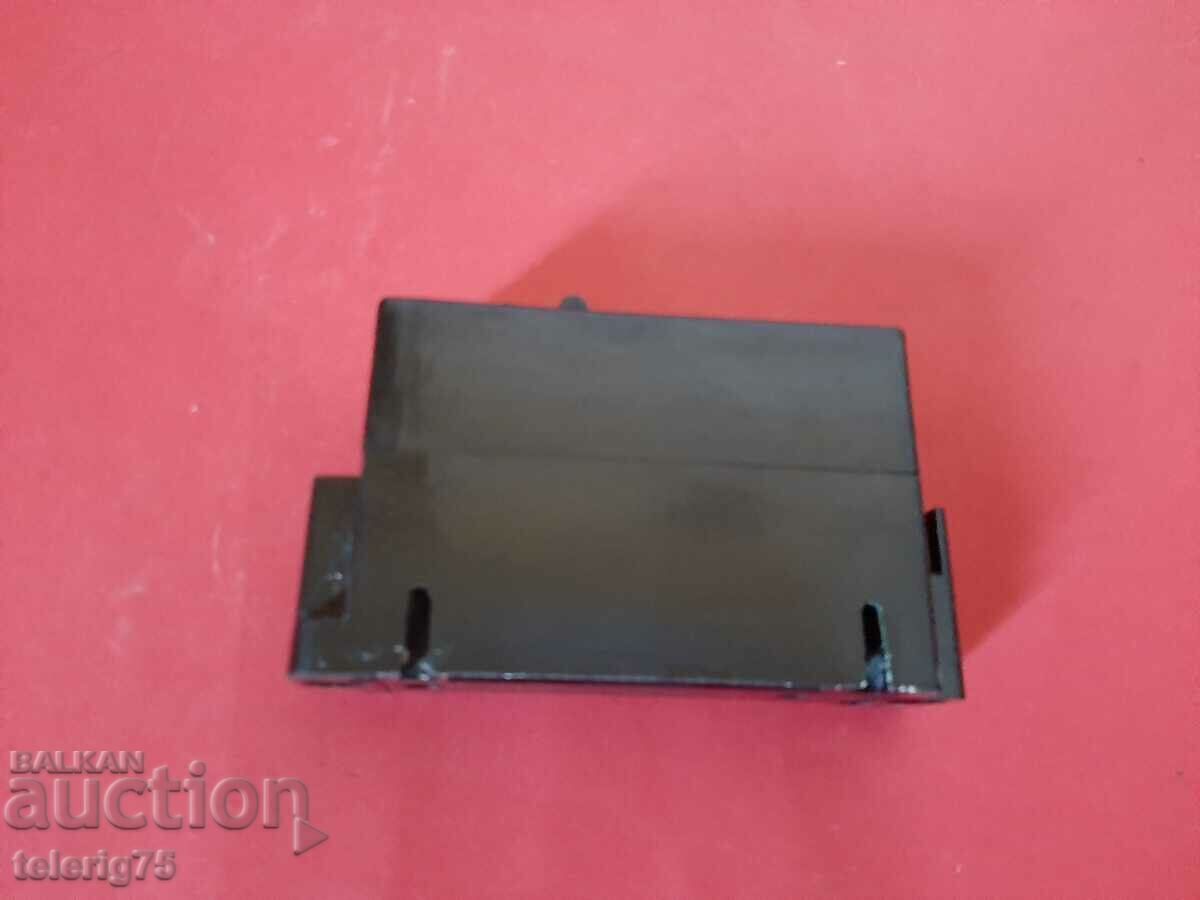 Delivery of Bakelite Automatic Single Pole Circuit Breaker-50A-1964. Delivery of Bakelite Automatic Single Pole Circuit Breaker-50A-1964.