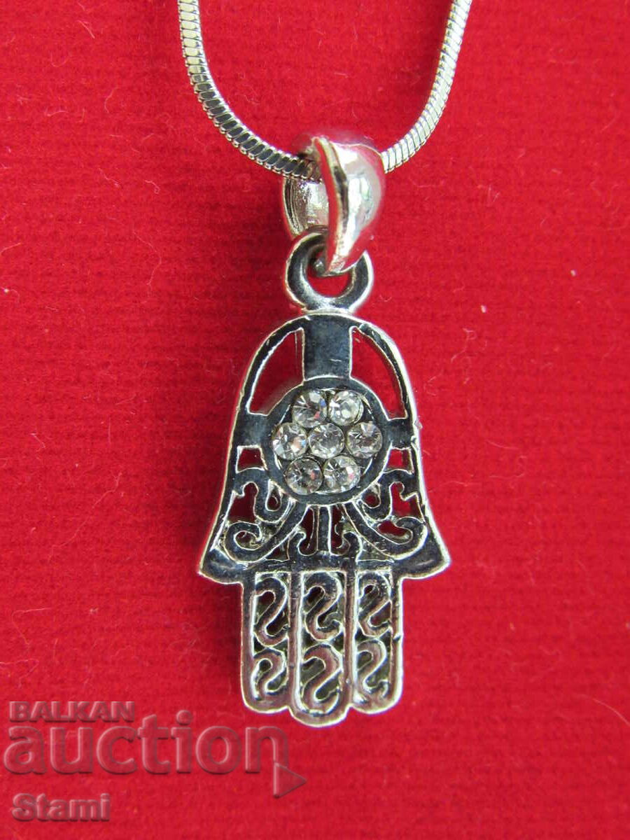 Auction The Hand of Fatima necklace, consecrated at the Holy Sepulcher-2 Auction The Hand of Fatima necklace, consecrated at the Holy Sepulcher-2