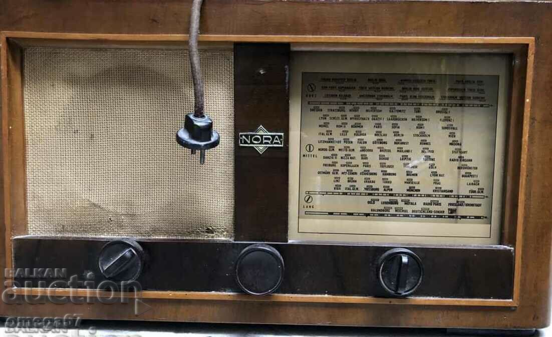 Old radio NORA Berlin FW 69-H from 1940 - 5 Old radio NORA Berlin FW 69-H from 1940 - 5