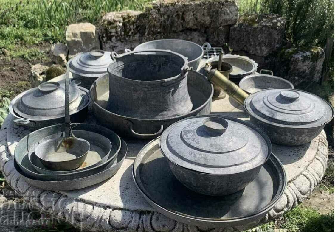 Auction Copper dishes, furniture from a Bulgarian revival house - 19th century. Auction Copper dishes, furniture from a Bulgarian revival house - 19th century.