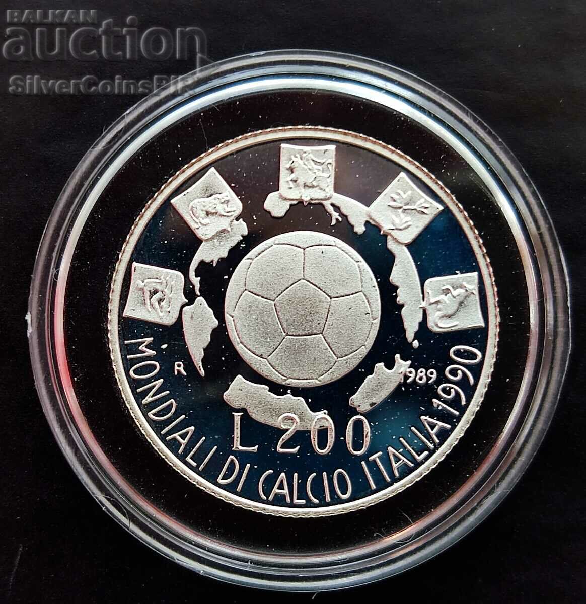 Silver 200 Lira World Football 1989 Italy