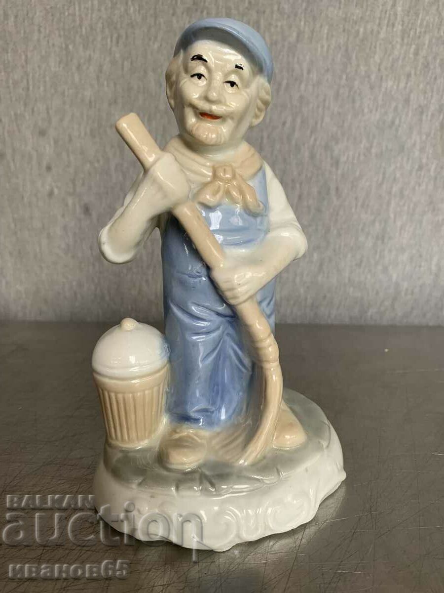 Chinese porcelain figure