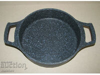 Shallow pot of grana. coated granite pan English Nome