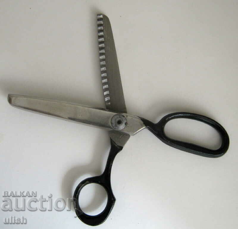 Old PSC Shefield Professional Sewing Scissors with price 20.00 BGN | € 10.23 Old PSC Shefield Professional Sewing Scissors with price 20.00 BGN | € 10.23