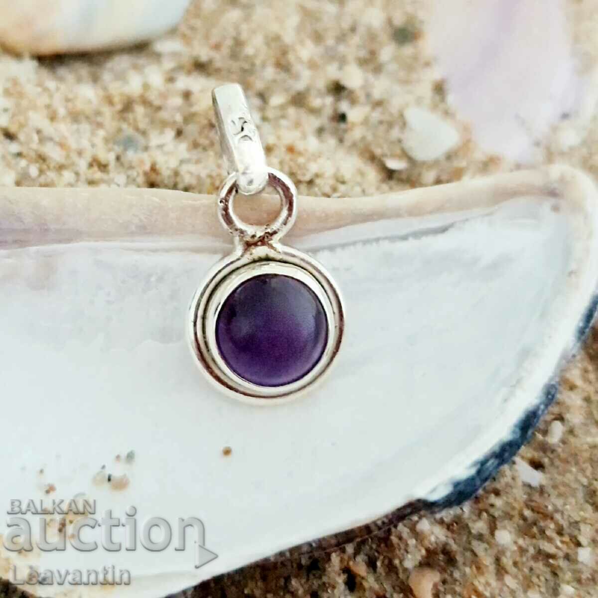 Silver pendant with Amethyst