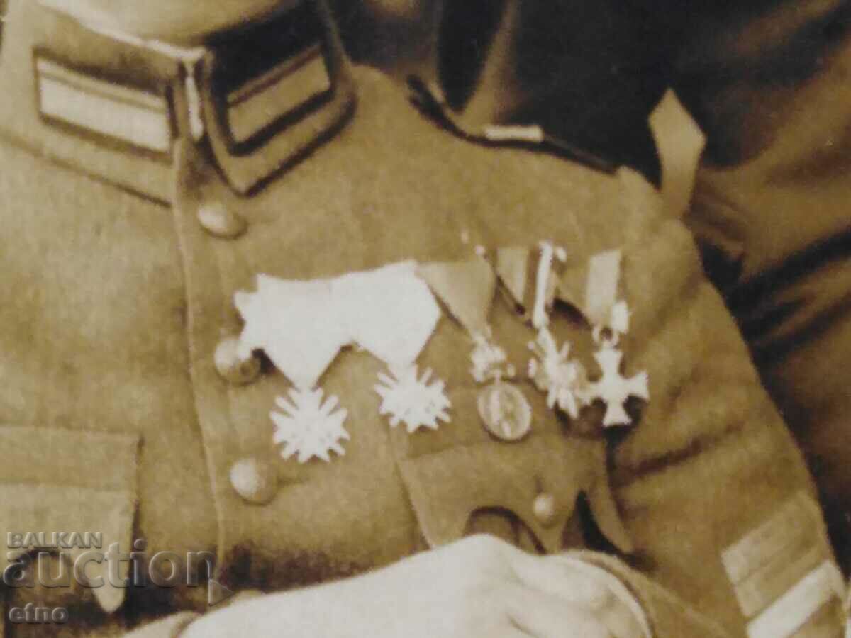 Παράδοση ΒΑΣΙΛΙΚΗ ΦΩΤΟΓΡΑΦΙΑ - αξιωματικός με σπαθί, στρατιώτης, Στολή, διαταγή, μετάλλιο Παράδοση ΒΑΣΙΛΙΚΗ ΦΩΤΟΓΡΑΦΙΑ - αξιωματικός με σπαθί, στρατιώτης, Στολή, διαταγή, μετάλλιο