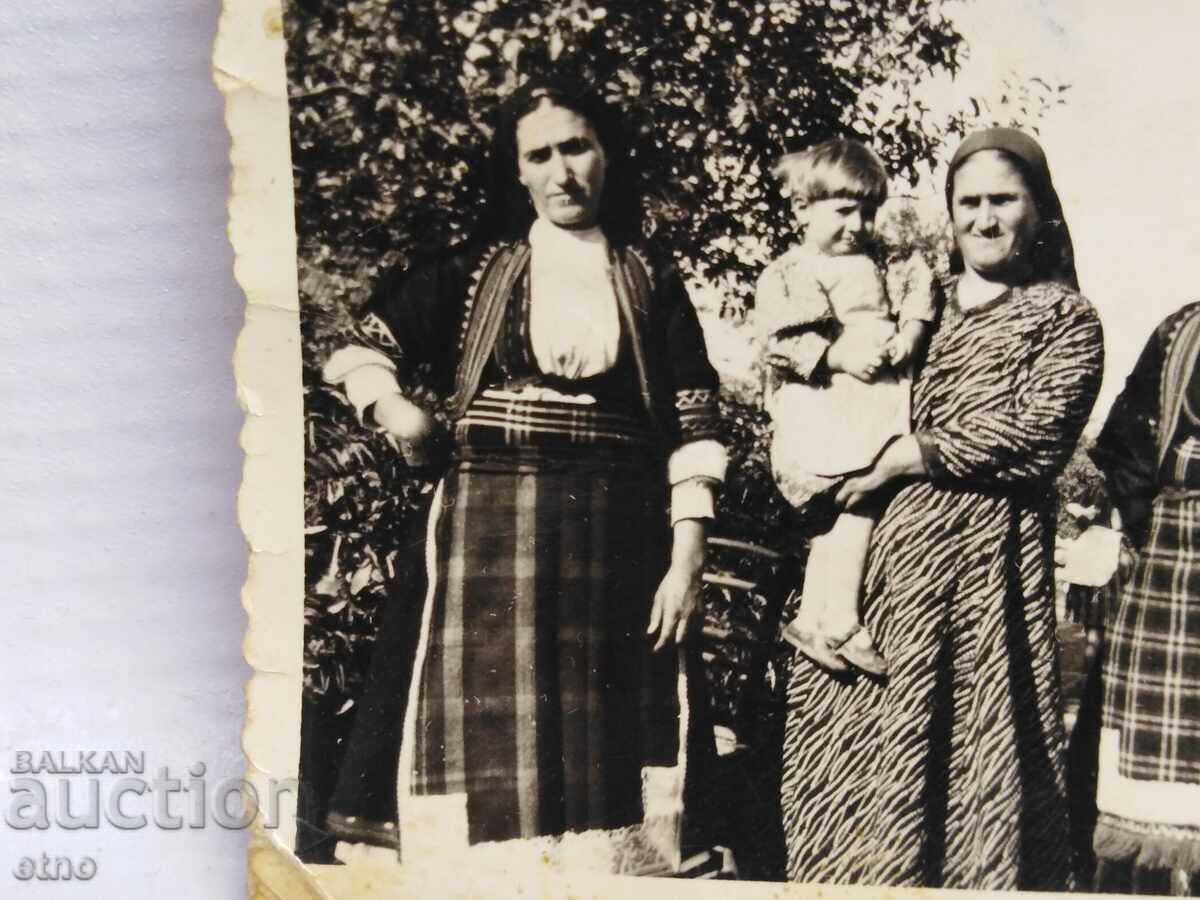 Auction  Topolovgrad, ROYAL PICTURE - COSTUME