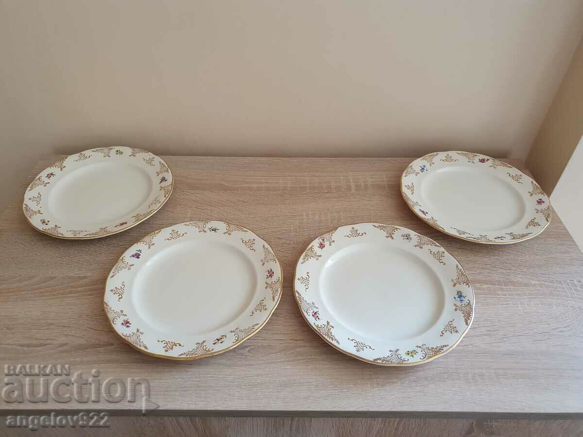 Swedish porcelain plates for the main!