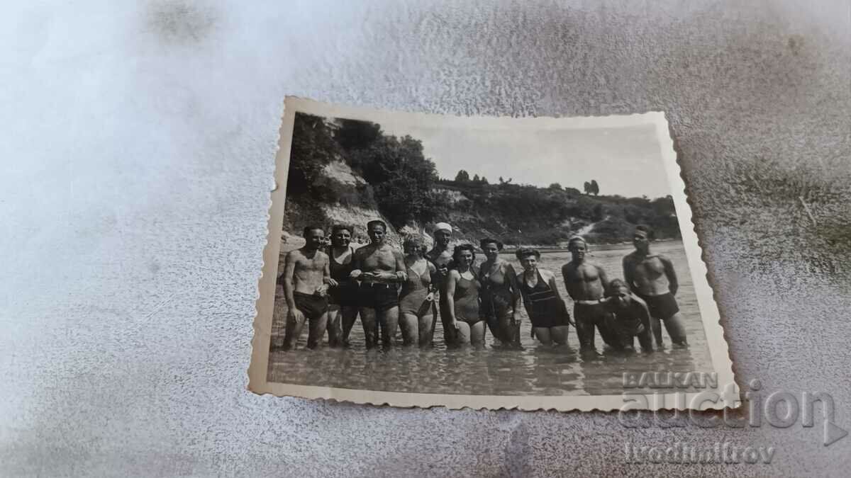 Photo Varna Men and women in the sea 1948