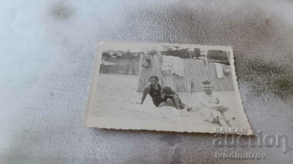 Photo Man Woman and Boy on the Beach 1937