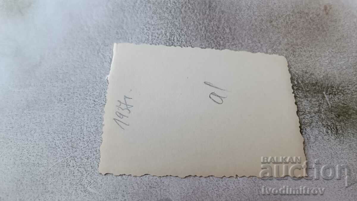 Photo St. Konstantinou Young girl in vintage swimsuit on the beach with price 1.65 BGN | € 0.84 Photo St. Konstantinou Young girl in vintage swimsuit on the beach with price 1.65 BGN | € 0.84