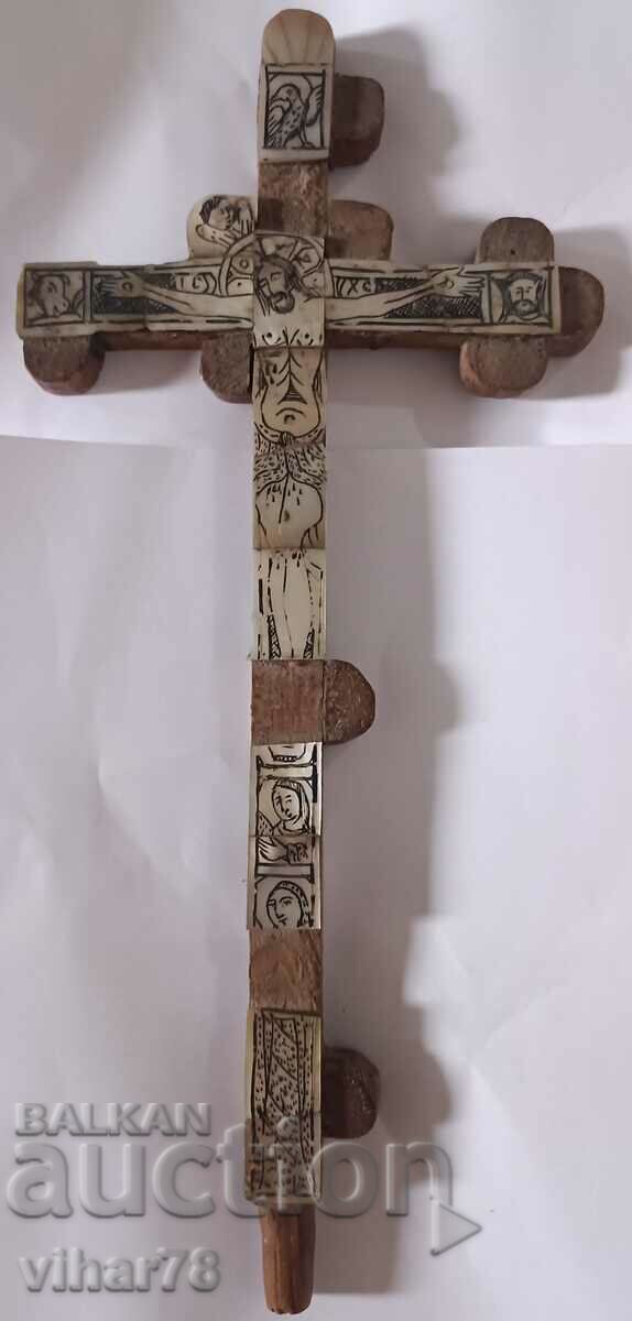 Delivery of Old Renaissance cross-mother-of-pearl Delivery of Old Renaissance cross-mother-of-pearl