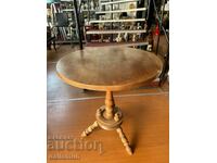 Old wooden table 60/66 cm