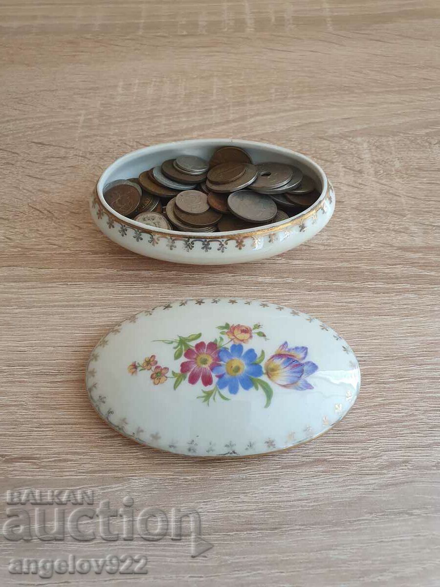 French porcelain LIMOGES jewelry box with about 80 coins