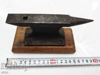 OLD JEWELERS ANvil, TOOL