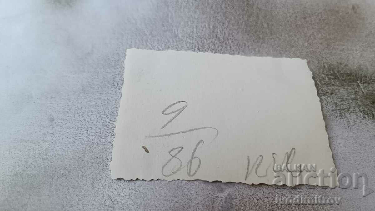 Φωτογραφία Η Sofia Znamenosci με τη σημαία σε διακοπές γυμνασίου με τιμή 2.45 BGN | € 1.25 Φωτογραφία Η Sofia Znamenosci με τη σημαία σε διακοπές γυμνασίου με τιμή 2.45 BGN | € 1.25