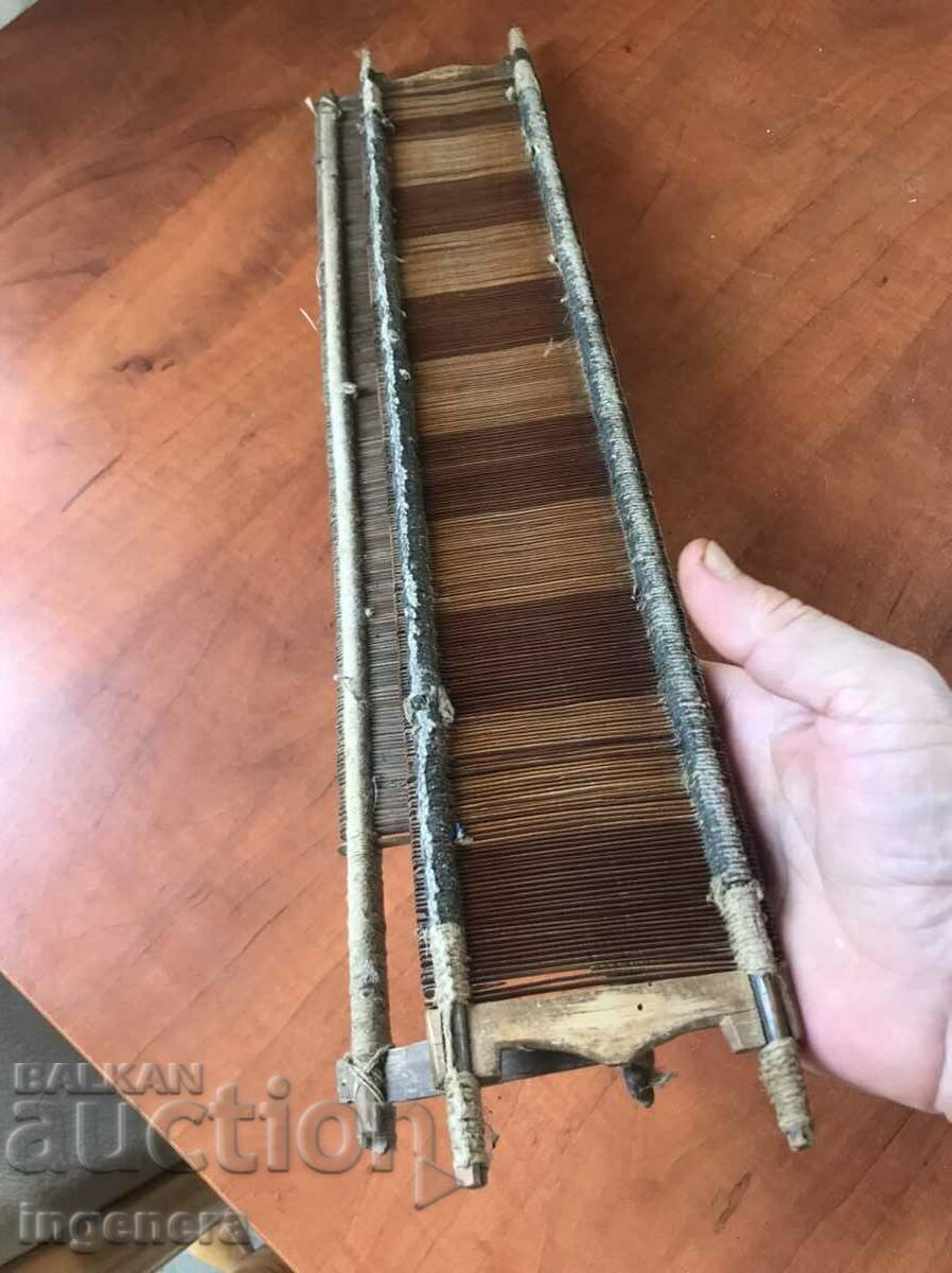 BERDO BERDO loom WEAVING ETHNIC RABBIT 30'S COMB 2 PCS. with price 11.00 BGN | € 5.62 BERDO BERDO loom WEAVING ETHNIC RABBIT 30'S COMB 2 PCS. with price 11.00 BGN | € 5.62