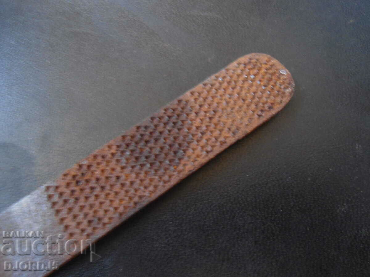 Auction Old shoe file Auction Old shoe file