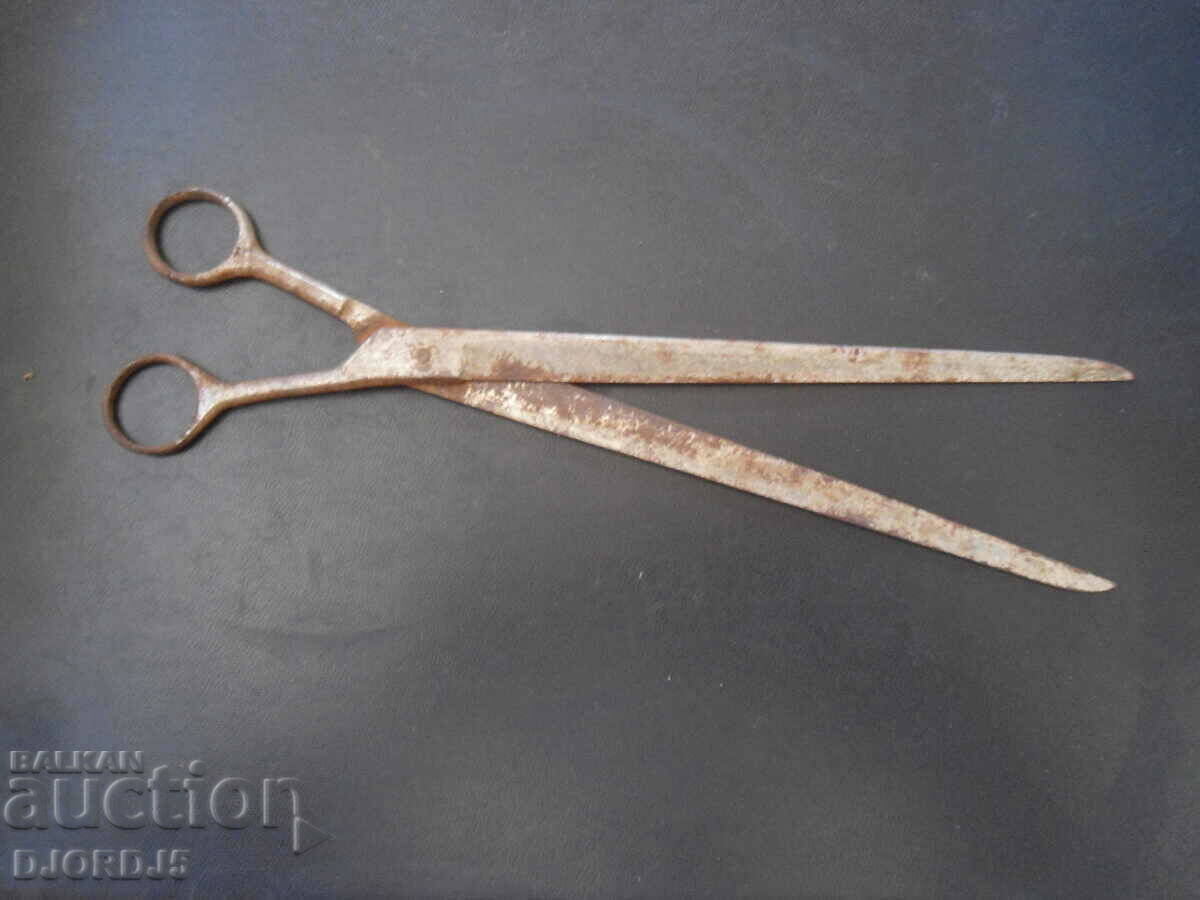Auction Old scissors Auction Old scissors