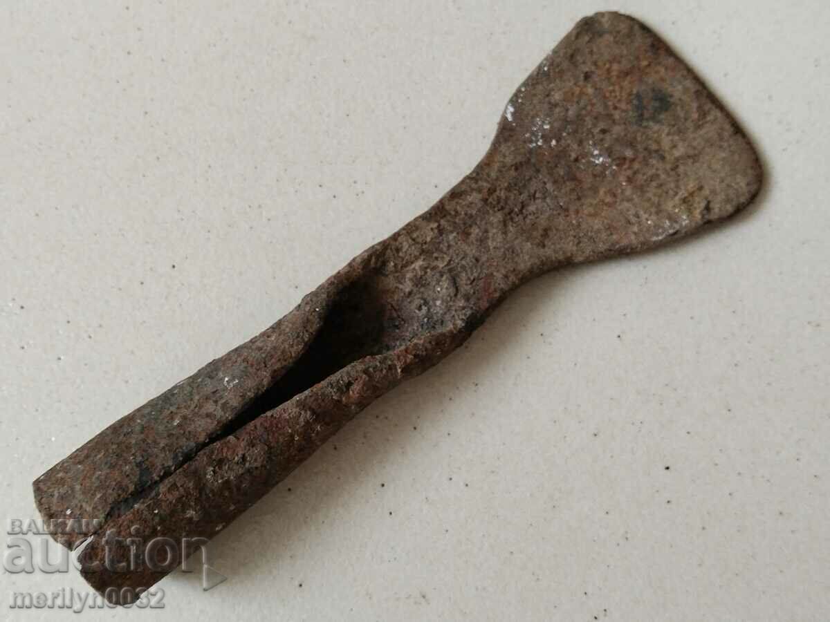 Delivery of Wrought Iron, Wrought Iron, Wrought Iron, Wrought Iron