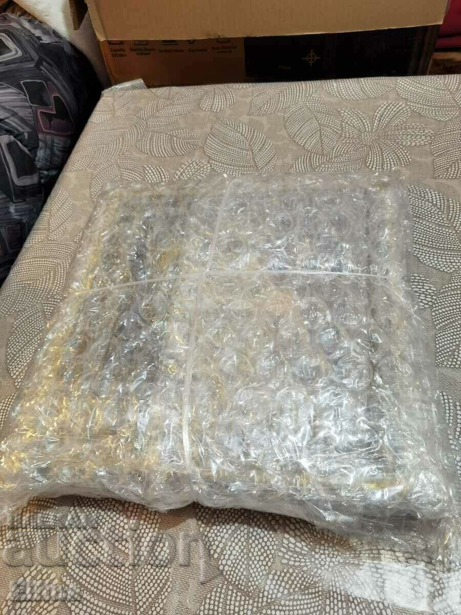 Доставка на Стъклена картина на Дева Мария и Младенеца на Ставри Калинов Доставка на Стъклена картина на Дева Мария и Младенеца на Ставри Калинов