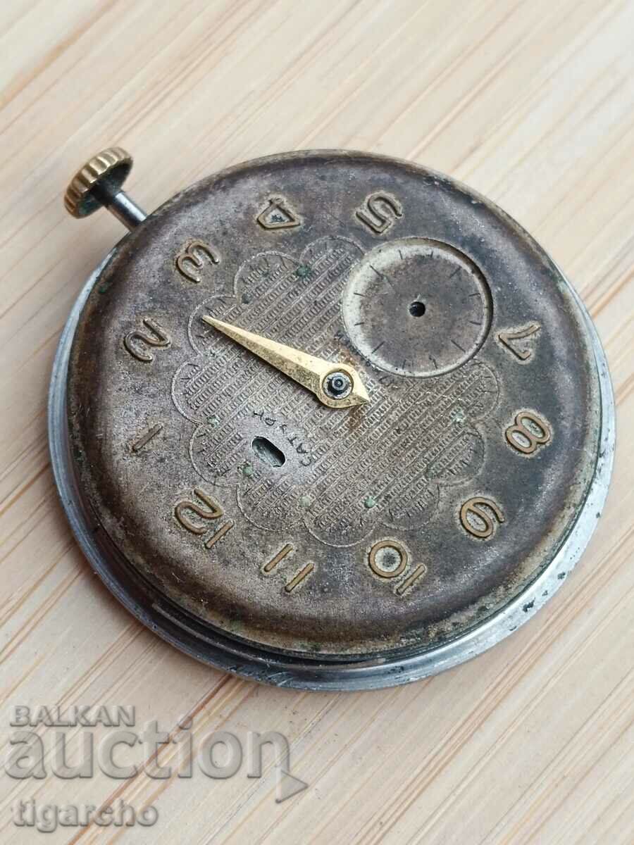 Auction Saturn watch winder Auction Saturn watch winder