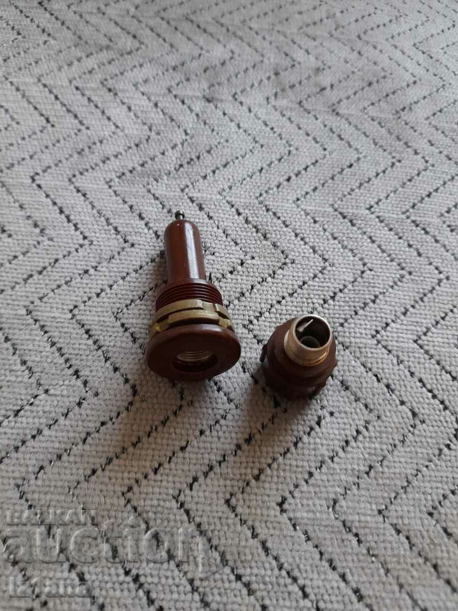 Доставка на Стар гнездо за предпазител