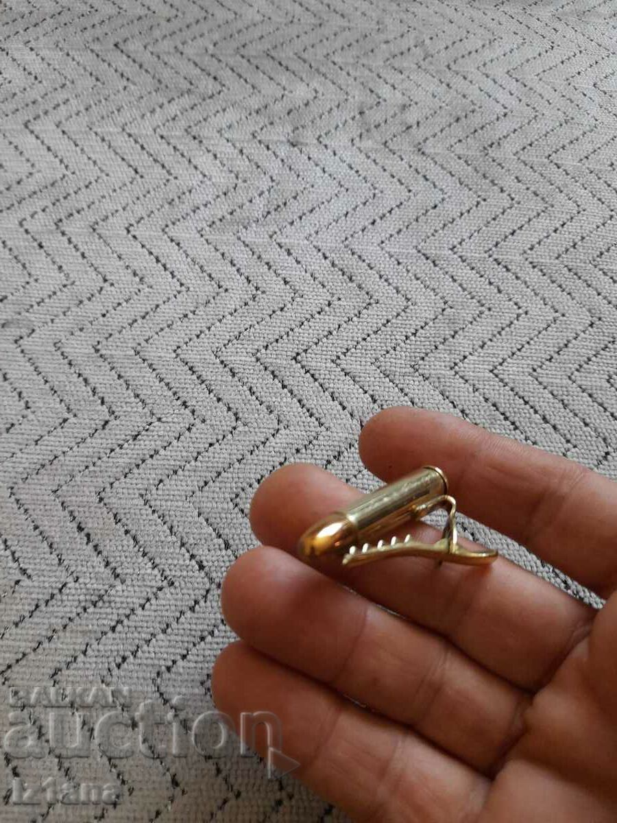 Delivery of Tie pin cartridge