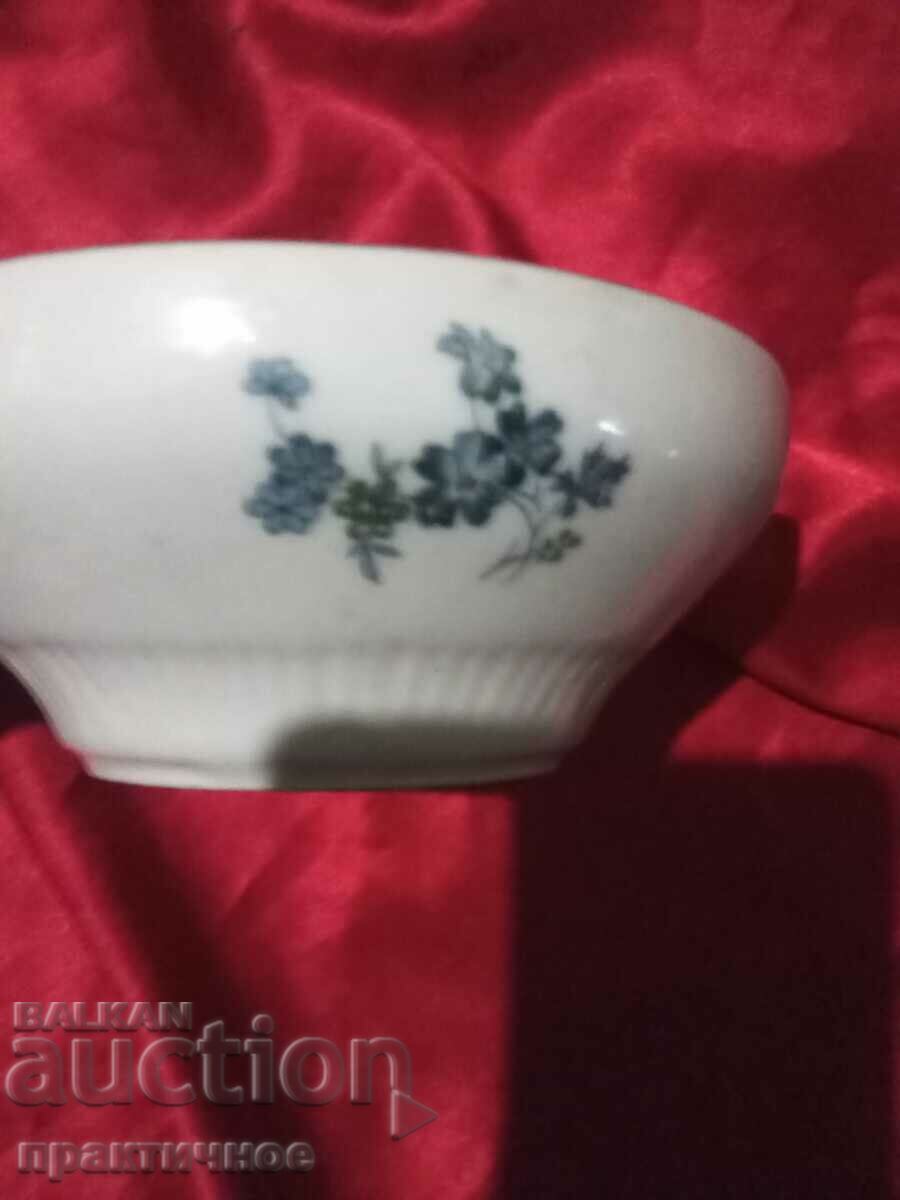 Bowl with lid