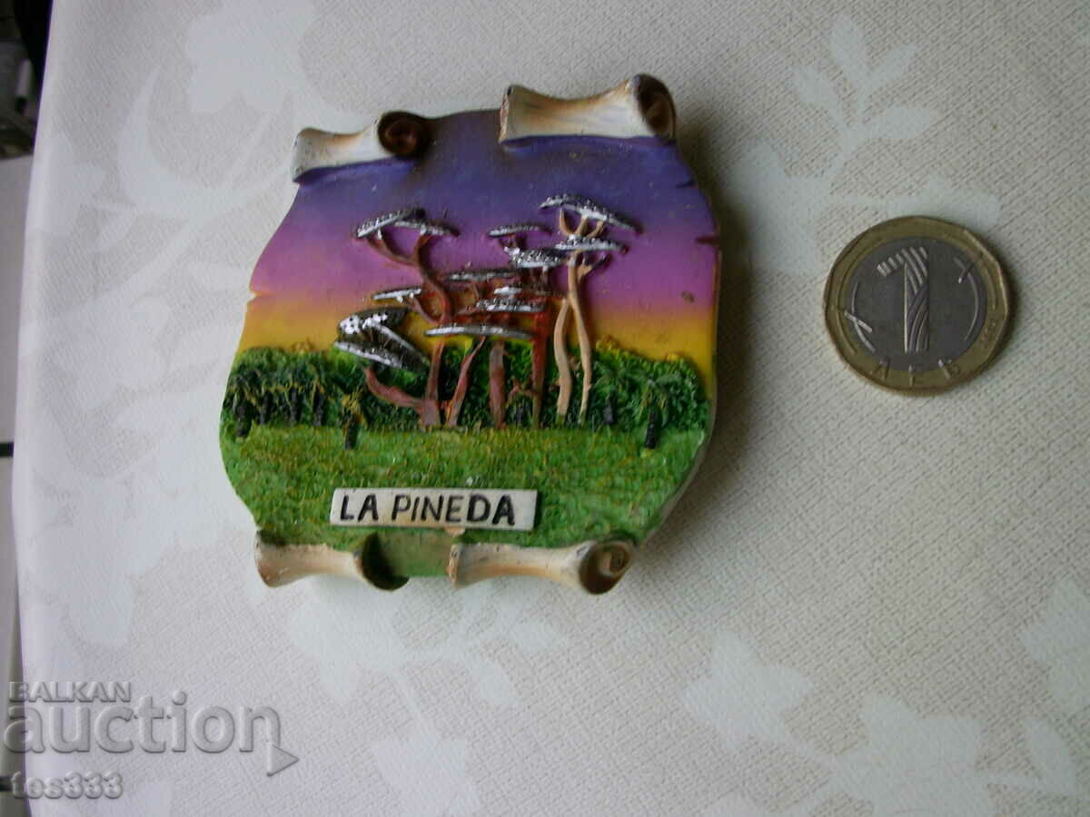 Μαγνήτης ψυγείου La Pineda με τιμή € 2.05 | 4.01 BGN