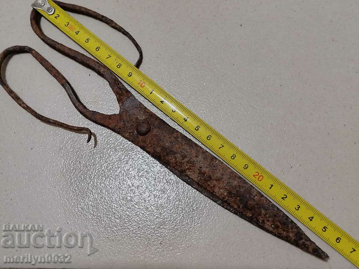 Forged scissors old scissors wrought iron with price 45.00 BGN | € 23.01 Forged scissors old scissors wrought iron with price 45.00 BGN | € 23.01