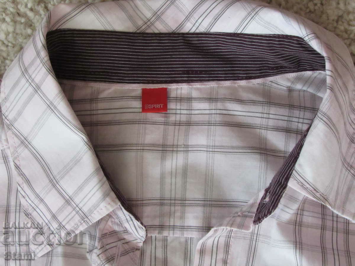Licitație Bluză de damă Esprit cu carouri mărimea 38 Licitație Bluză de damă Esprit cu carouri mărimea 38