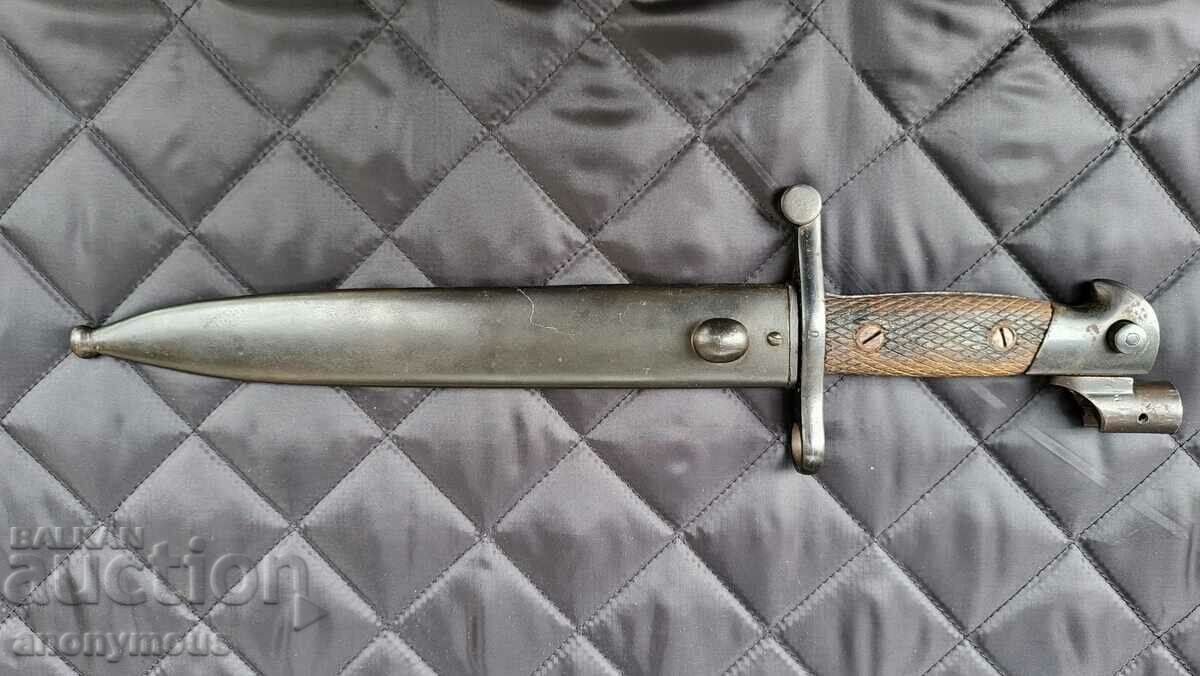 Bayonet, knife, dagger, saber Spain Mauser 1943 with an interesting addition